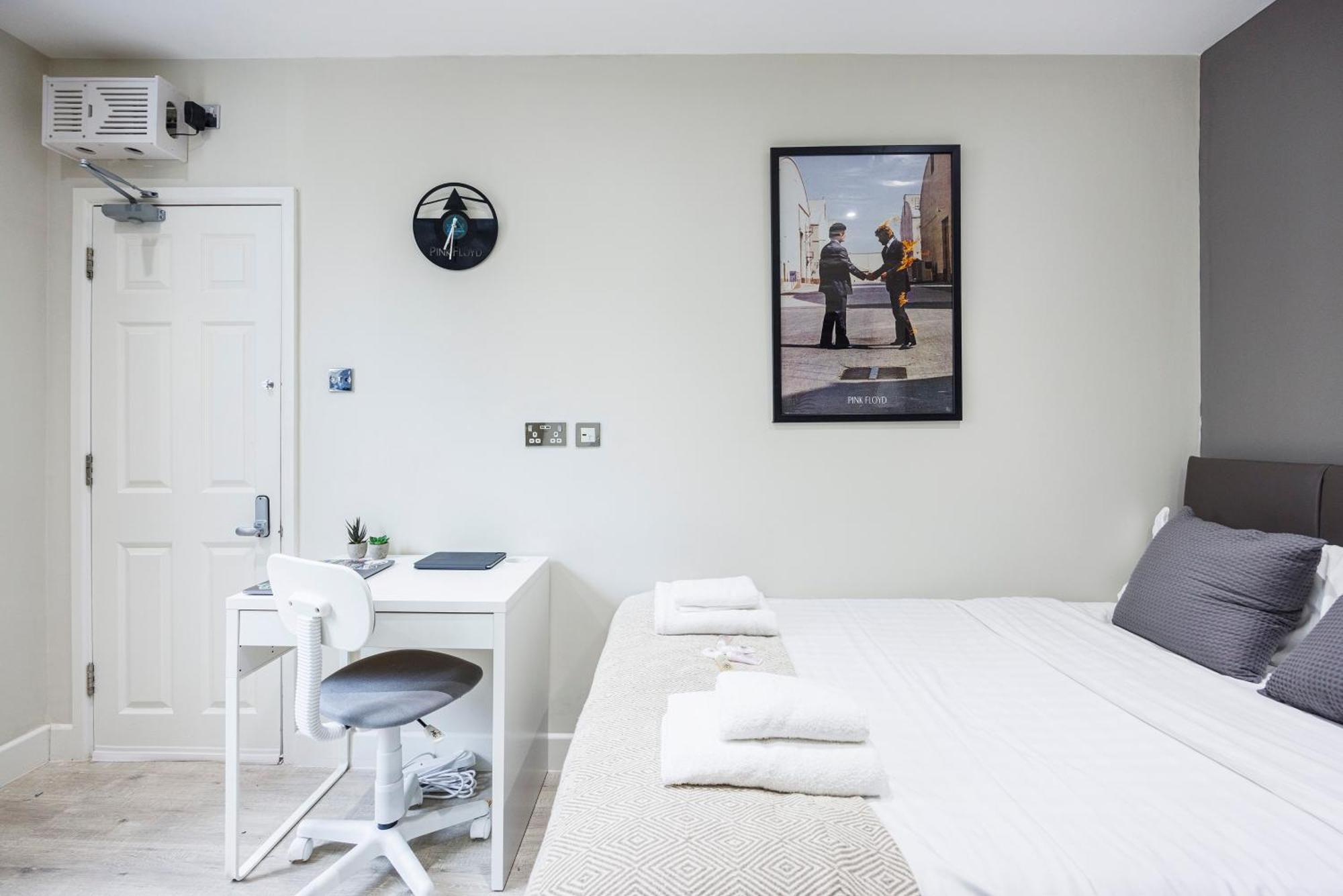 City Vibes Stay Near Spitalfields Market ลอนดอน ภายนอก รูปภาพ