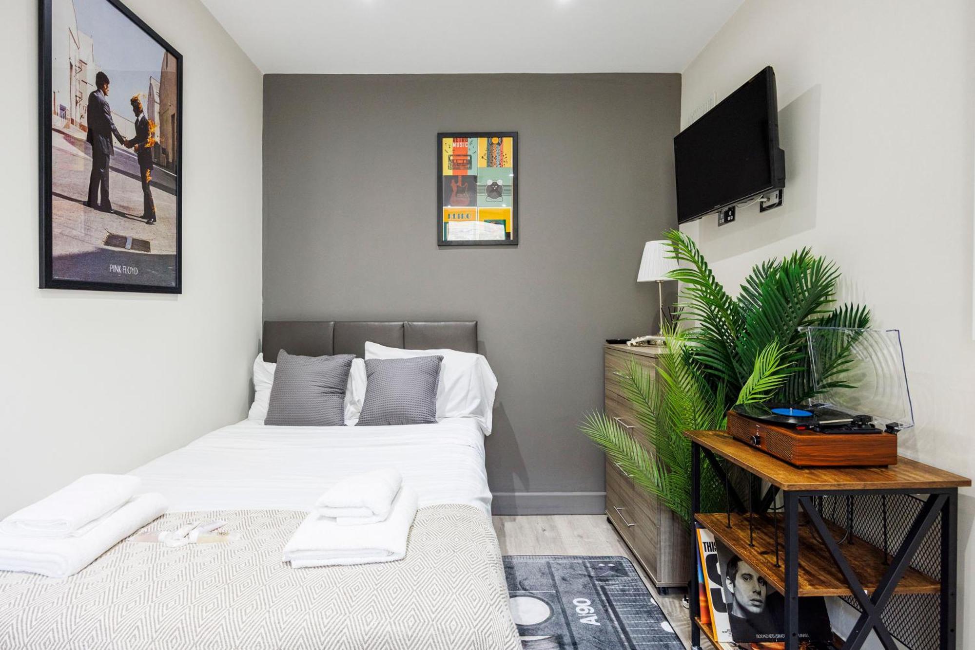 City Vibes Stay Near Spitalfields Market ลอนดอน ภายนอก รูปภาพ